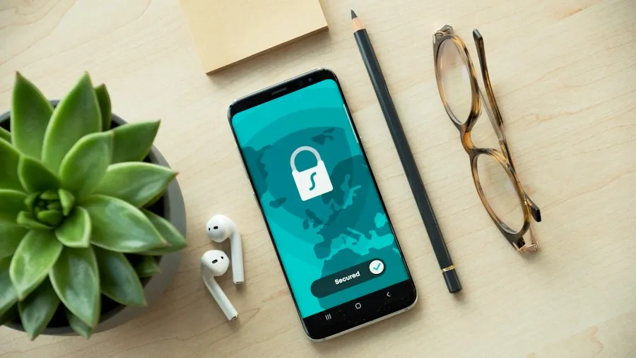 Photo phone security tips