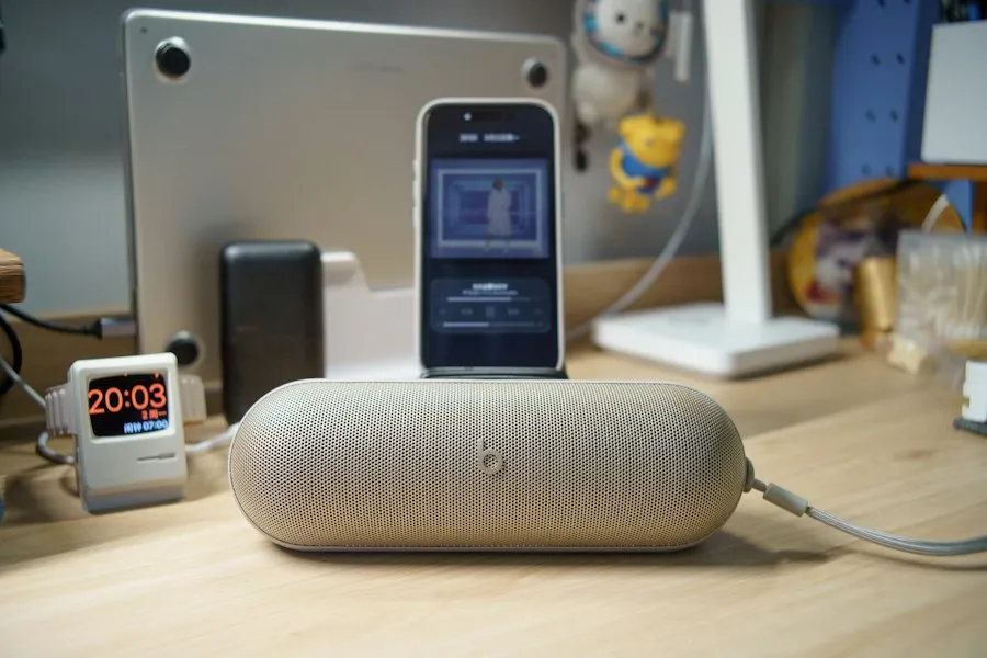 connected gadgets technology