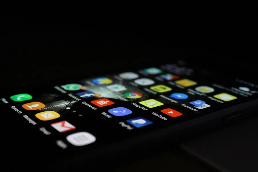 Photo common smartphone buying mistakes